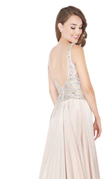 6 of 6 Mac Duggal 66447M