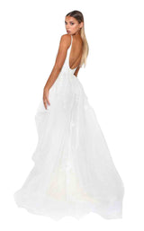 15 of 40 Portia and Scarlett Merida