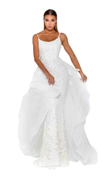 7 of 40 Portia and Scarlett Merida