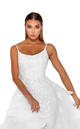 27 of 40 Portia and Scarlett Merida