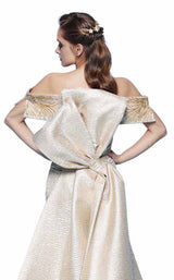 6 of 6 MNM Couture N0229