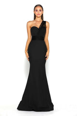 1 of 32 Portia and Scarlett Melisandra