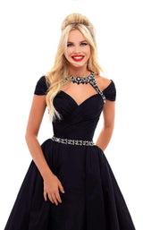 4 of 12 Tarik Ediz 50244