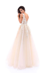 4 of 5 Tarik Ediz 93420