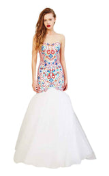 3 of 6 Angela and Alison 71033 Ivory