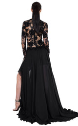 2 of 4 Nicole Bakti 6859