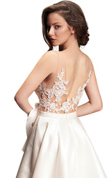 4 of 4 Nicole Bakti 6888