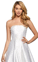 9 of 10 Sherri Hill 53421 Dress Ivory