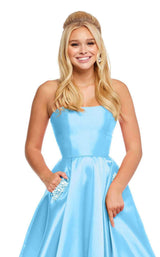 9 of 14 Sherri Hill 52724