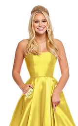 10 of 14 Sherri Hill 52724 Yellow